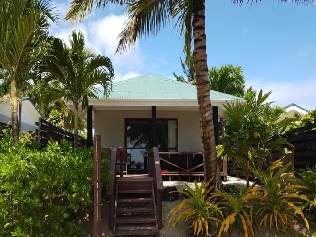 Sunset Palms Rarotonga Hotel Exterior photo